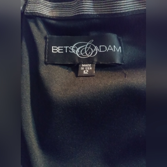 NWOT Betsy & Adam 018547 Black Stretch Satin Square Neck Ruched Dress Sz 12 - Picture 3 of 3